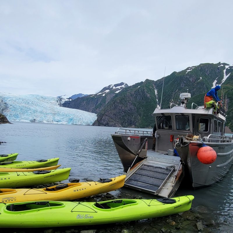 a small boat in a body of water