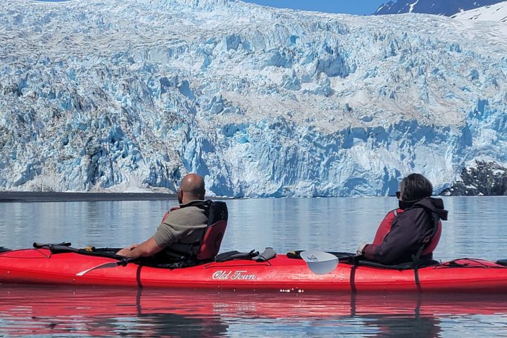 a small boat in a body of water