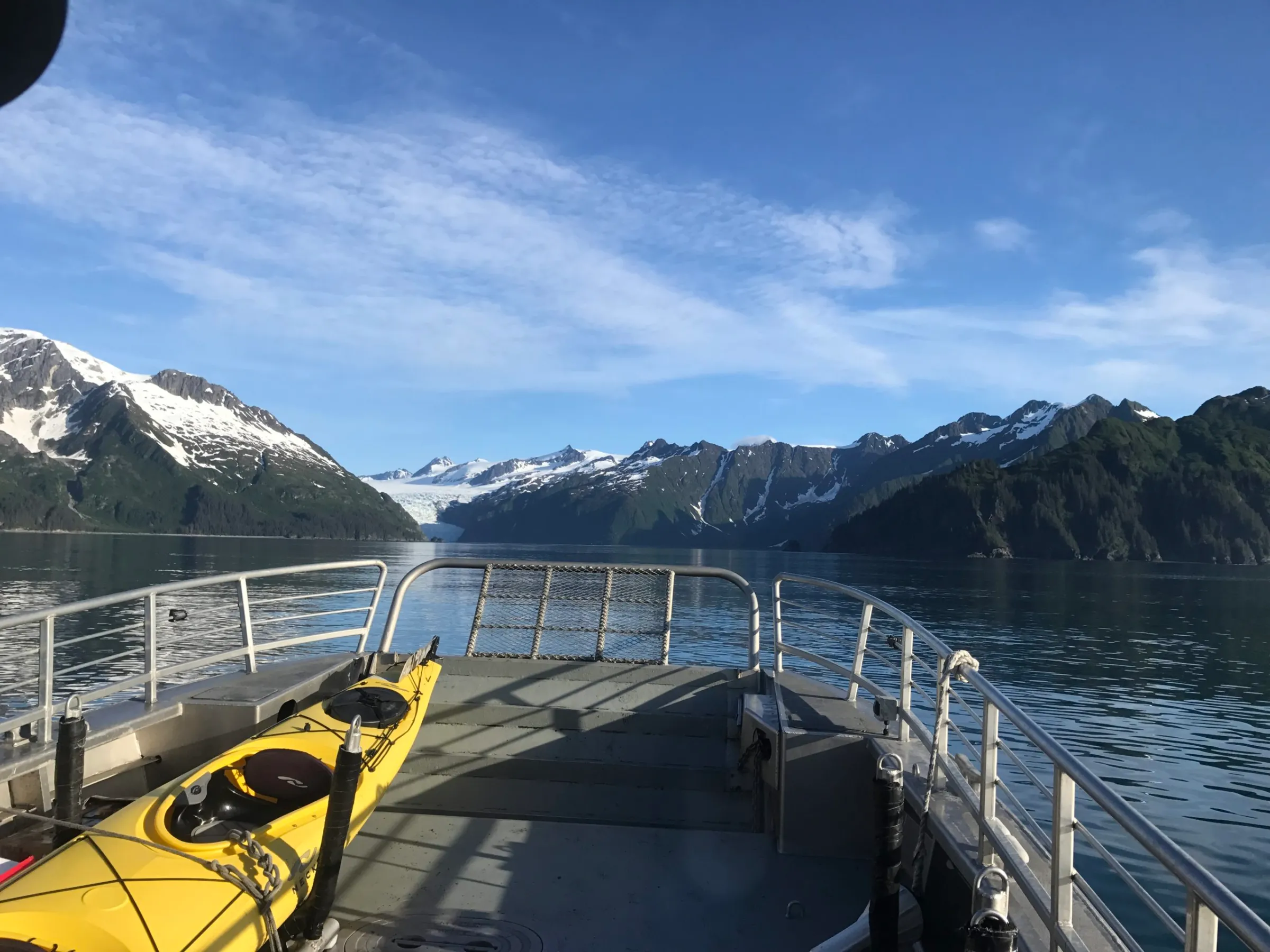 a boat sitting on the water