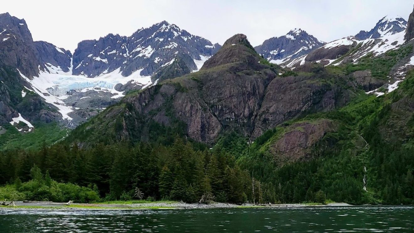 a small boat in a body of water