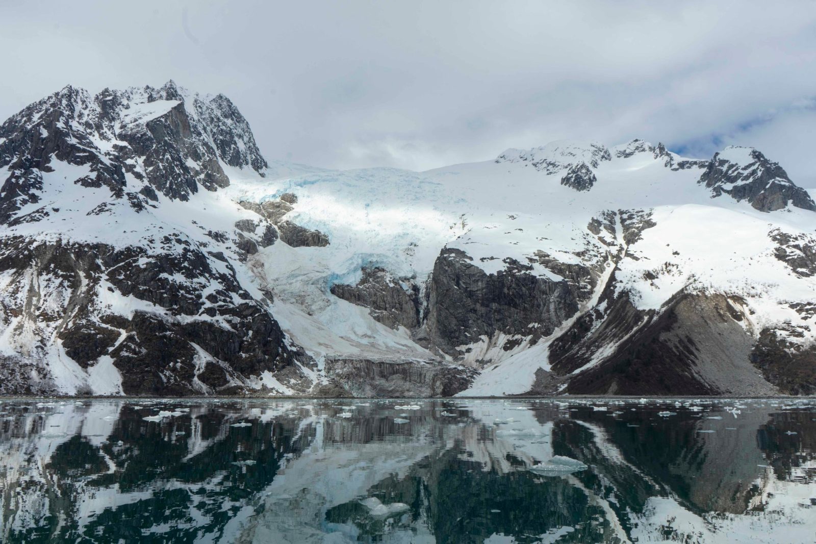 a snow covered mountain