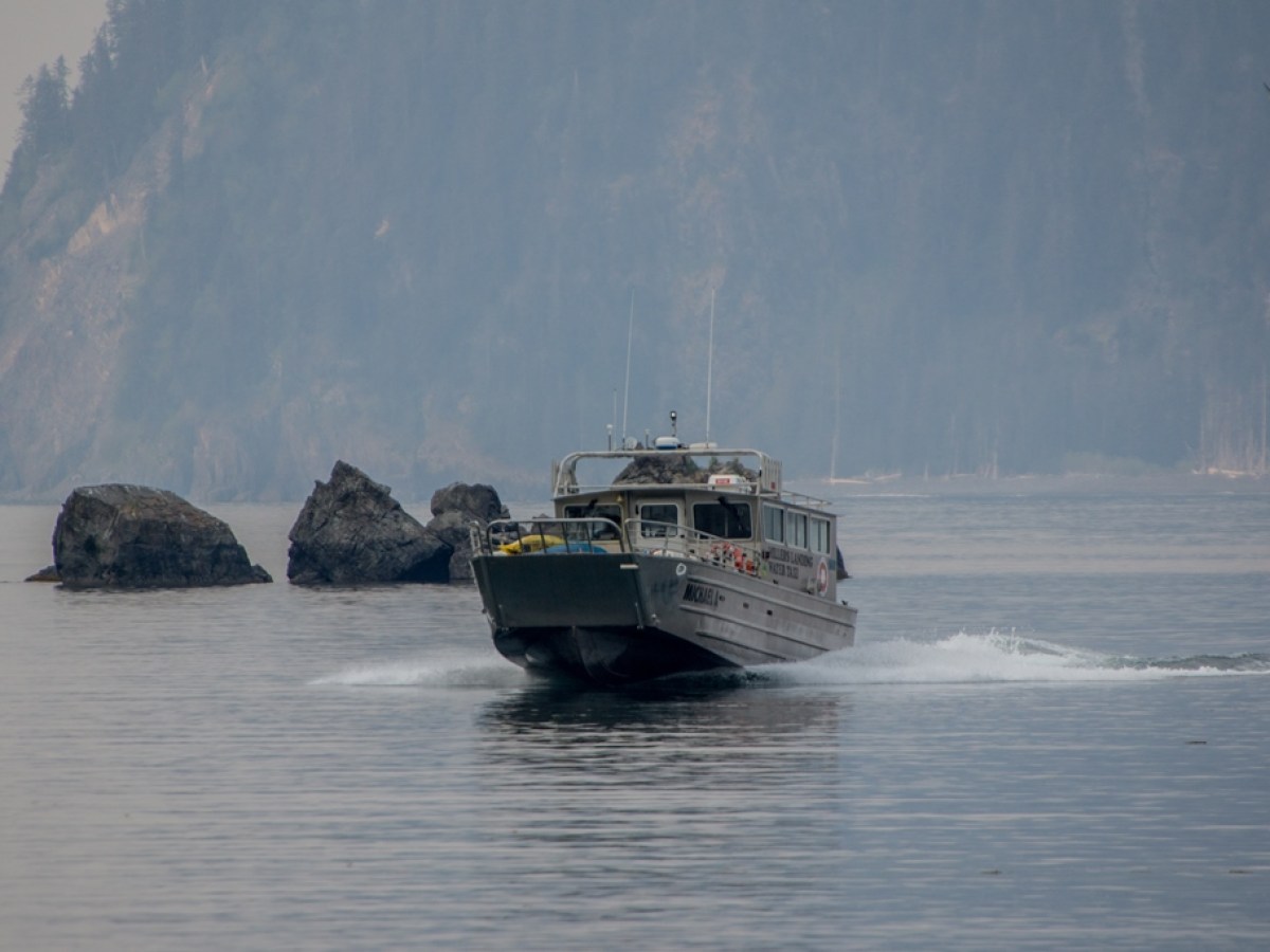 a small boat in a body of water