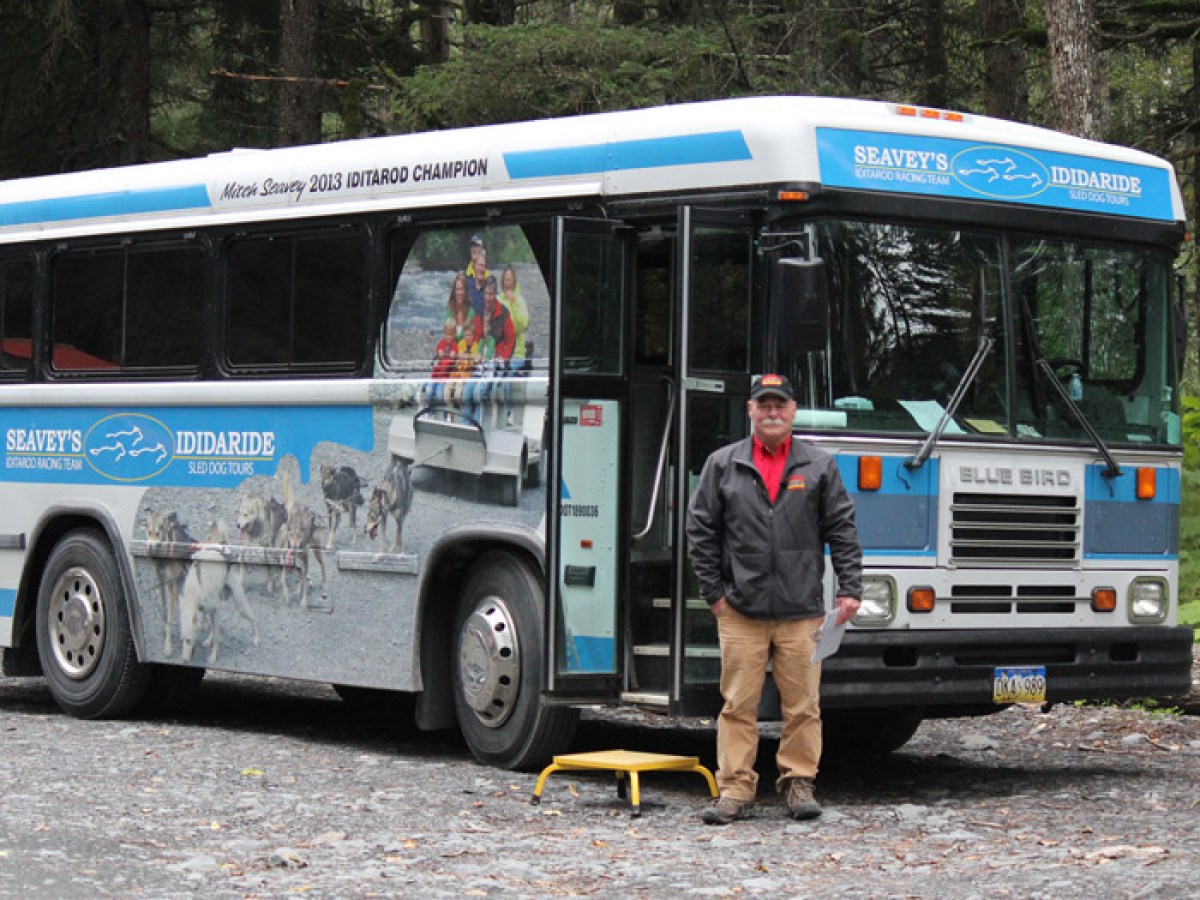 Dogsledding -- Seavey's IdidaRide