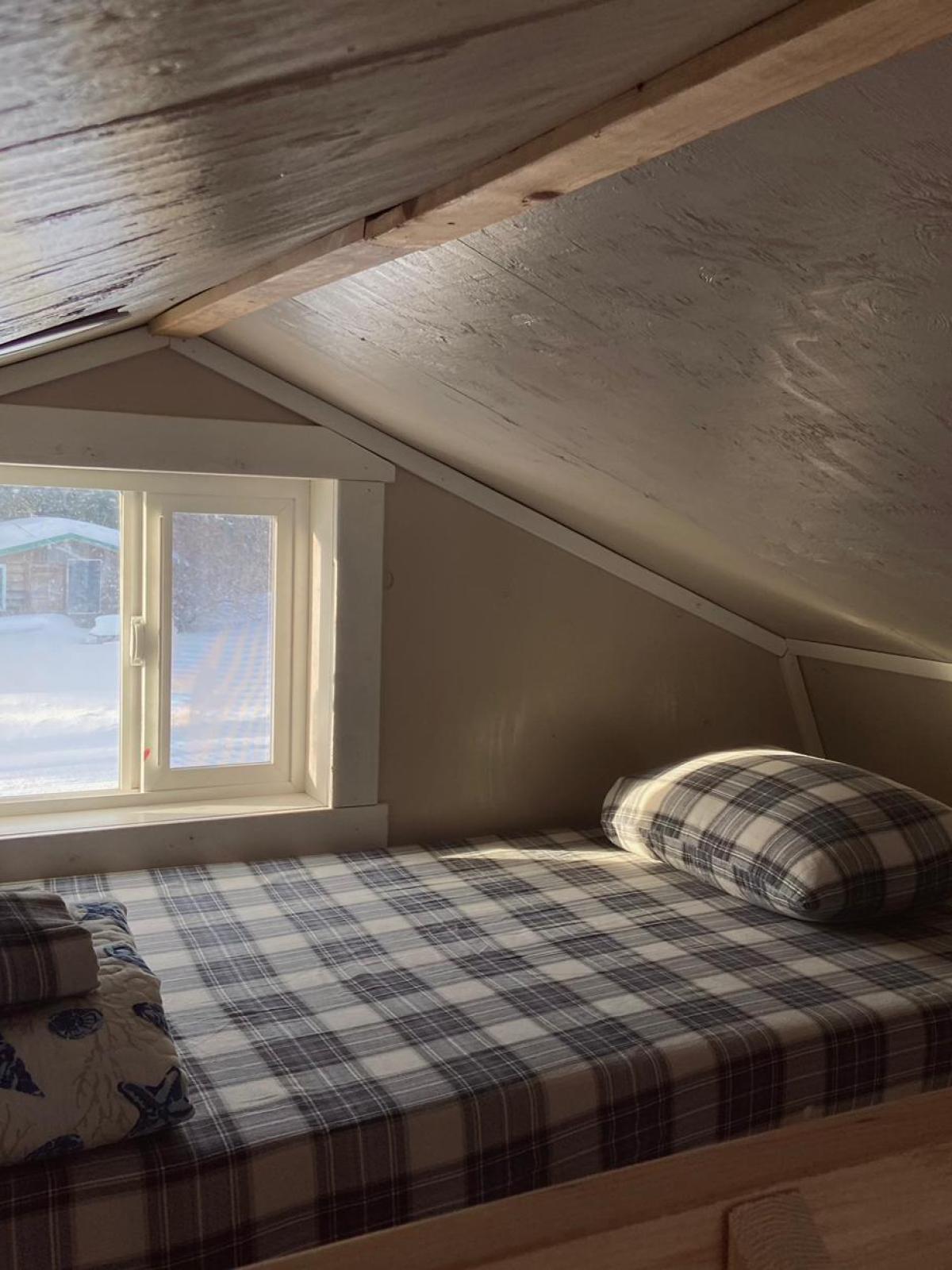 interior Beachfront Millers Landing cabin. detail of the small loft