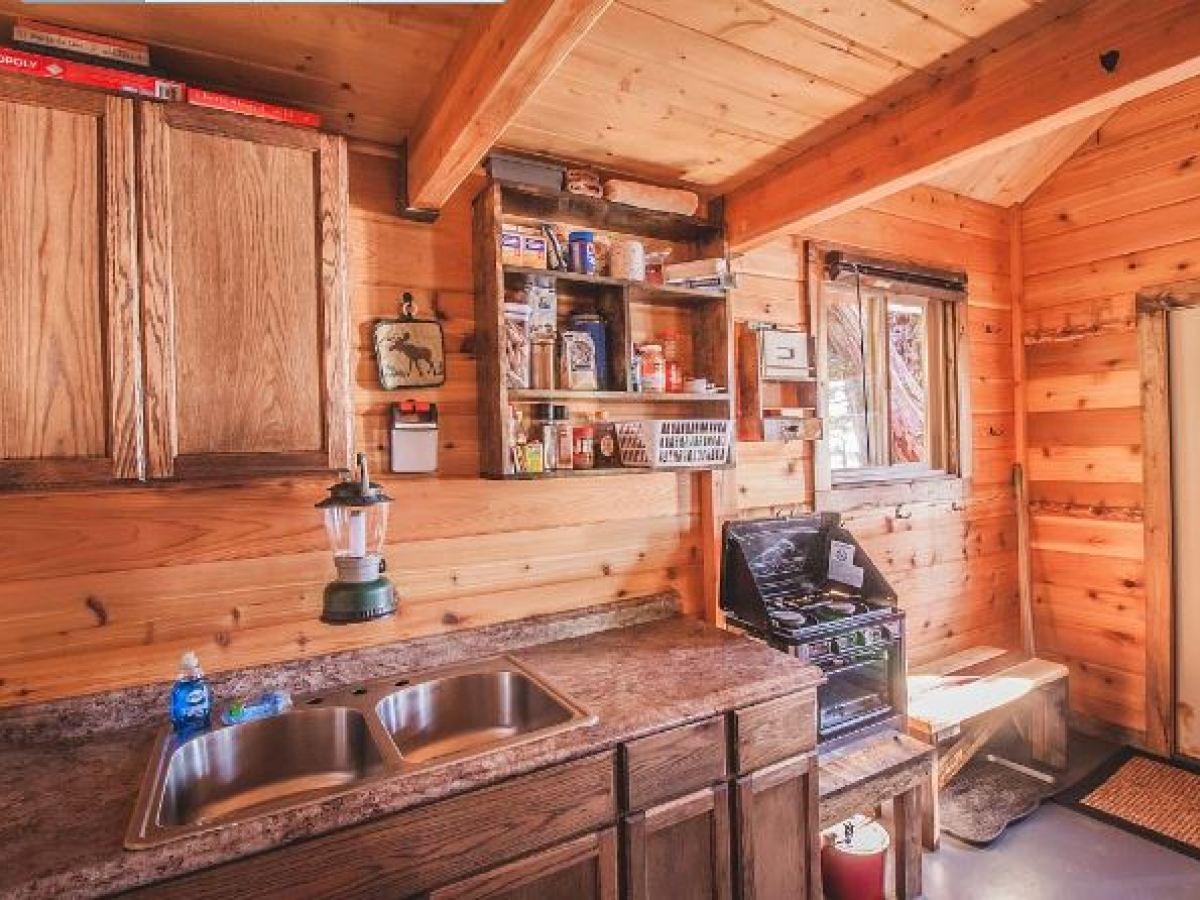 Fox Den Cabin in Seward Alaska