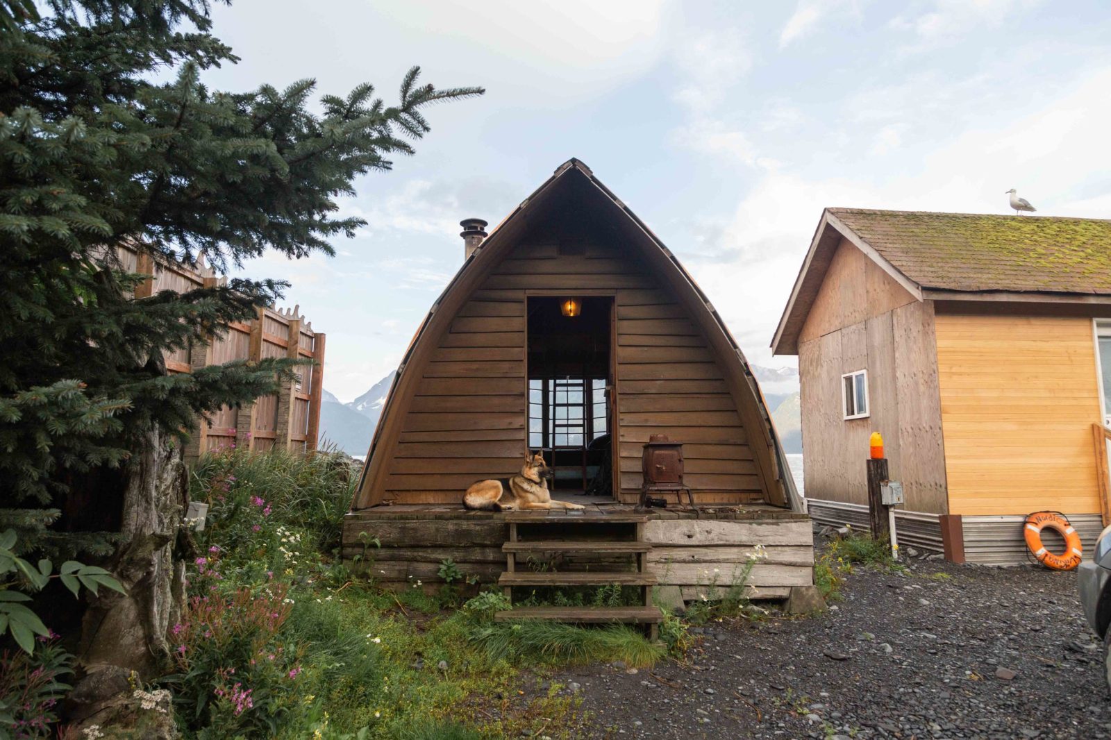 Seaside Cabin in Seward, AKSeaside Beach Seward Alaska Kayaking Fishing Lodging Camping Guided Trips