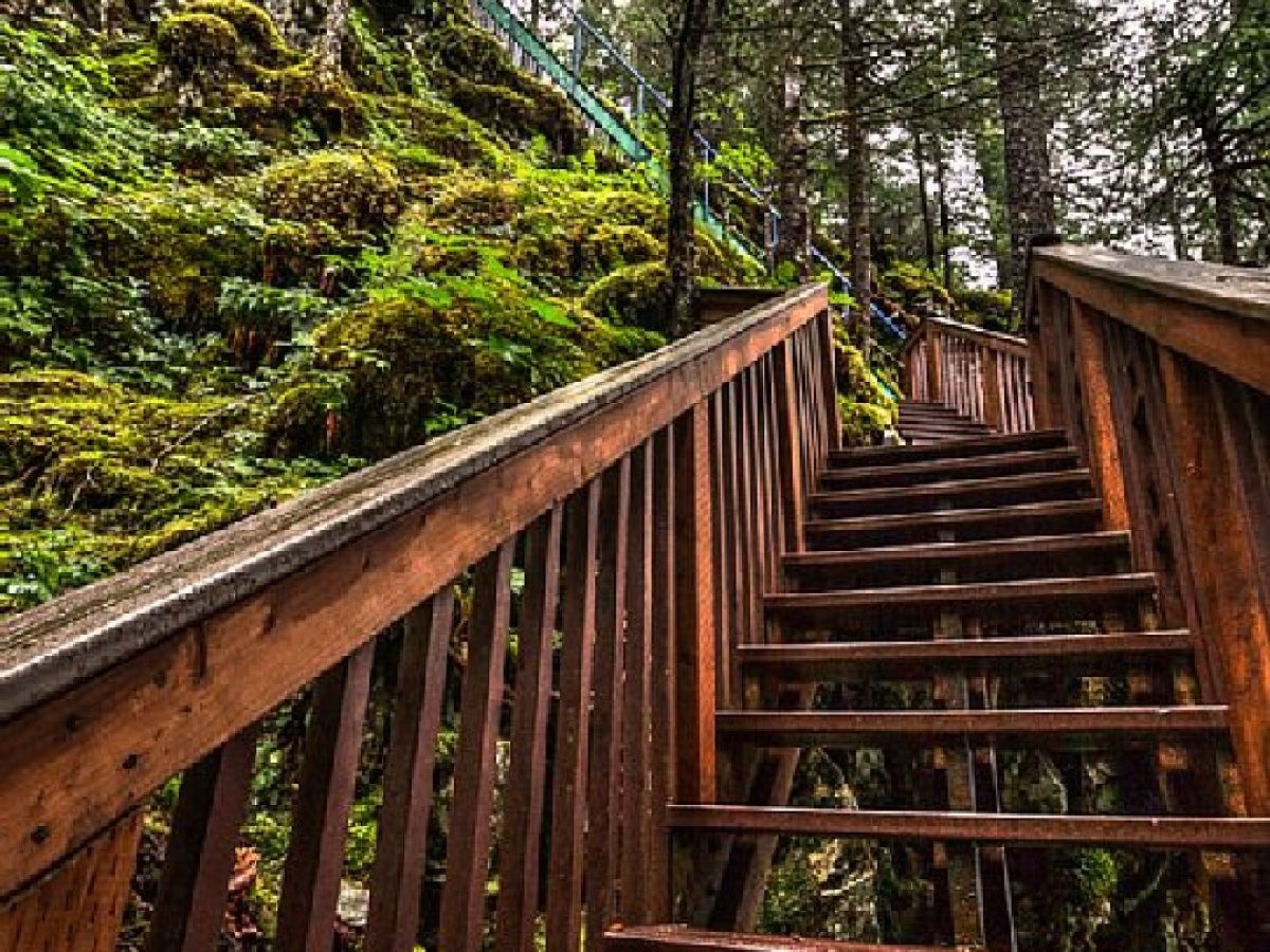 Granite Point Lodge stairs