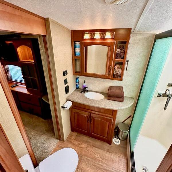 the bathroom of a 5th wheel camper