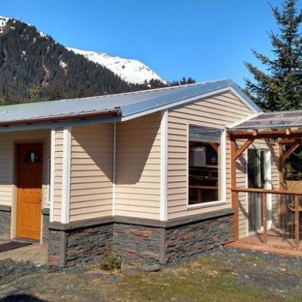 Oceanfront Inn Cabin in Seward, Alaska