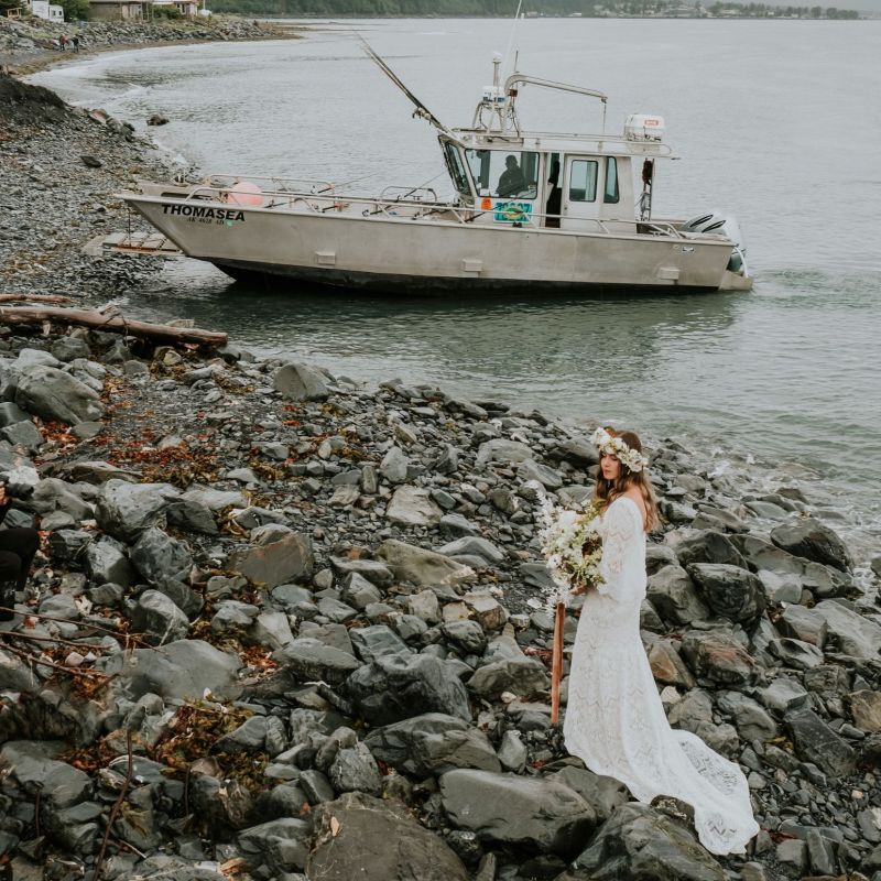 a small boat in a body of water