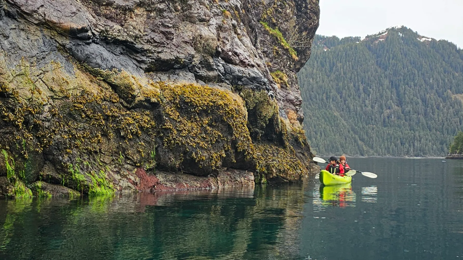 a small boat in a body of water